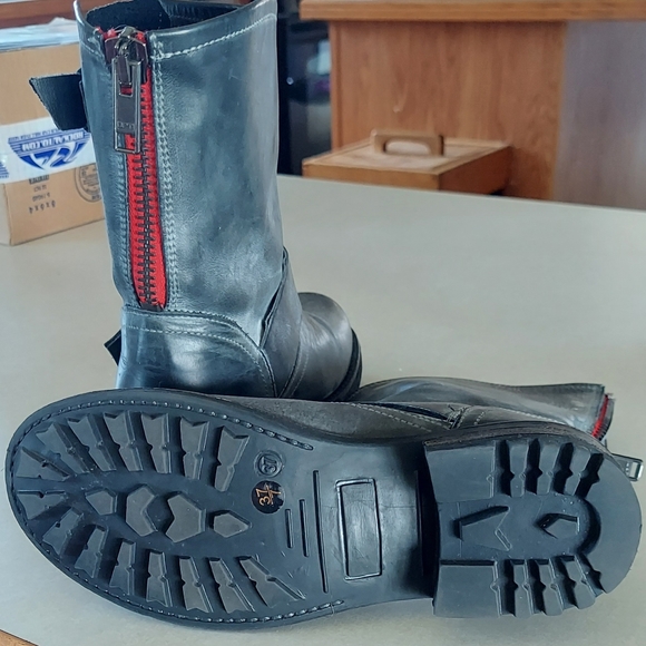 Freebird Chain - Picture 2 of 3